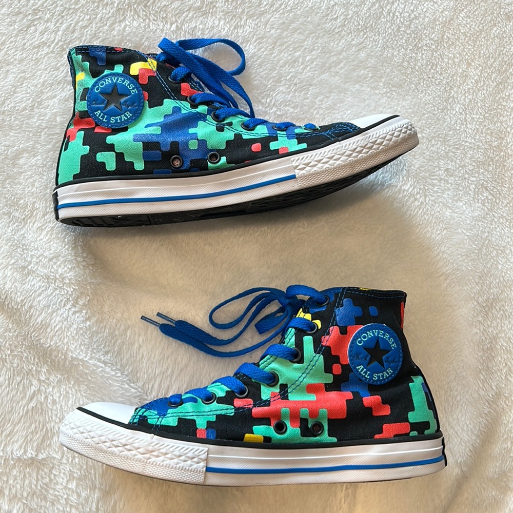 Converse Size 4.5 Kid’s Shoes